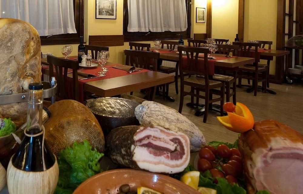 Hotel Ristorante Tre Leoni 3*