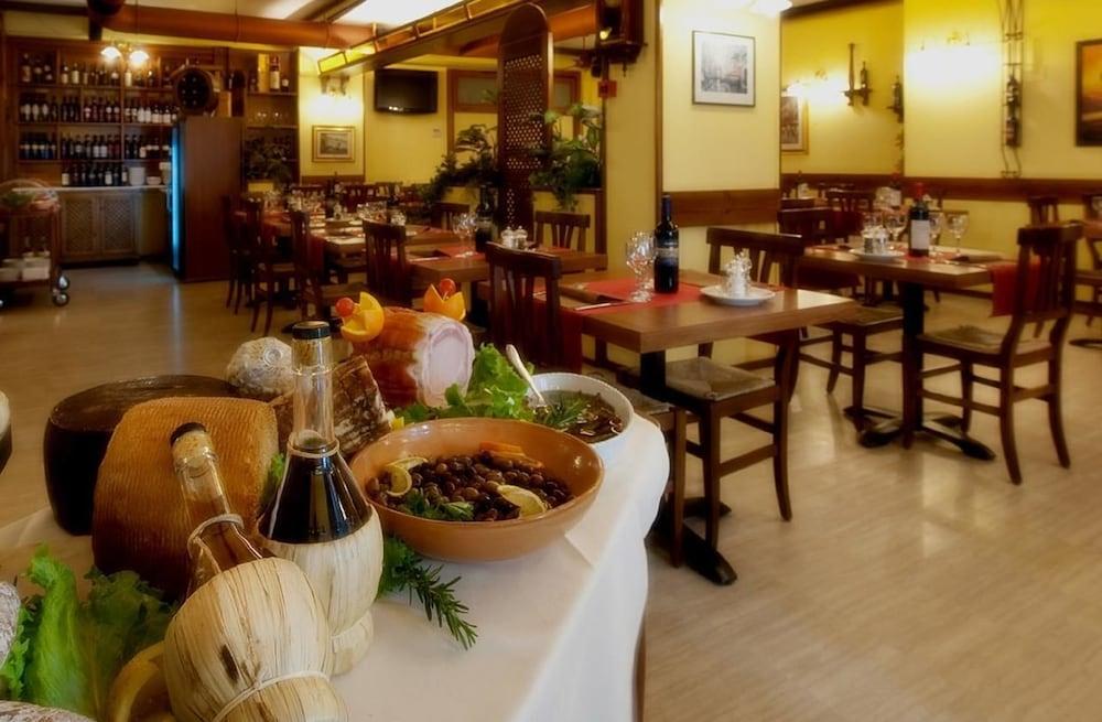 Hotel Ristorante Tre Leoni 3*
